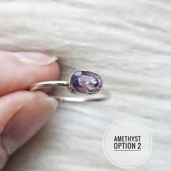 925 Size 5 Gemstone Ring - Picture 3 of 4